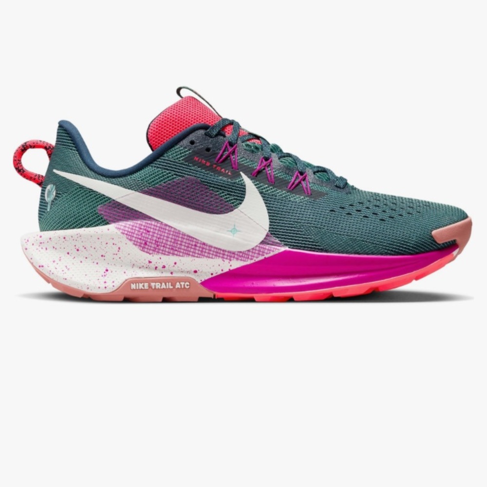 Unisex Nike Pegasus 5 Trail Running Shoes.